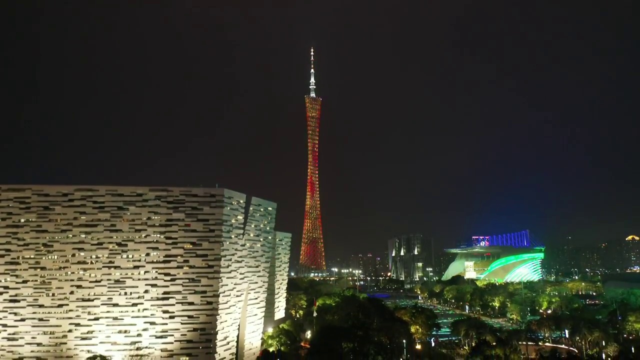 广东省广州市天河CBD珠江新城地标广州塔夜景航拍视频素材