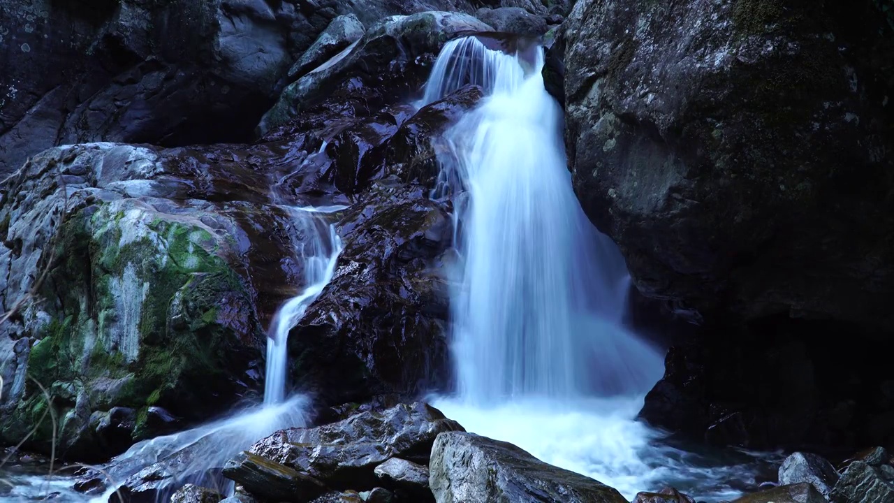 满门山间流水视频素材