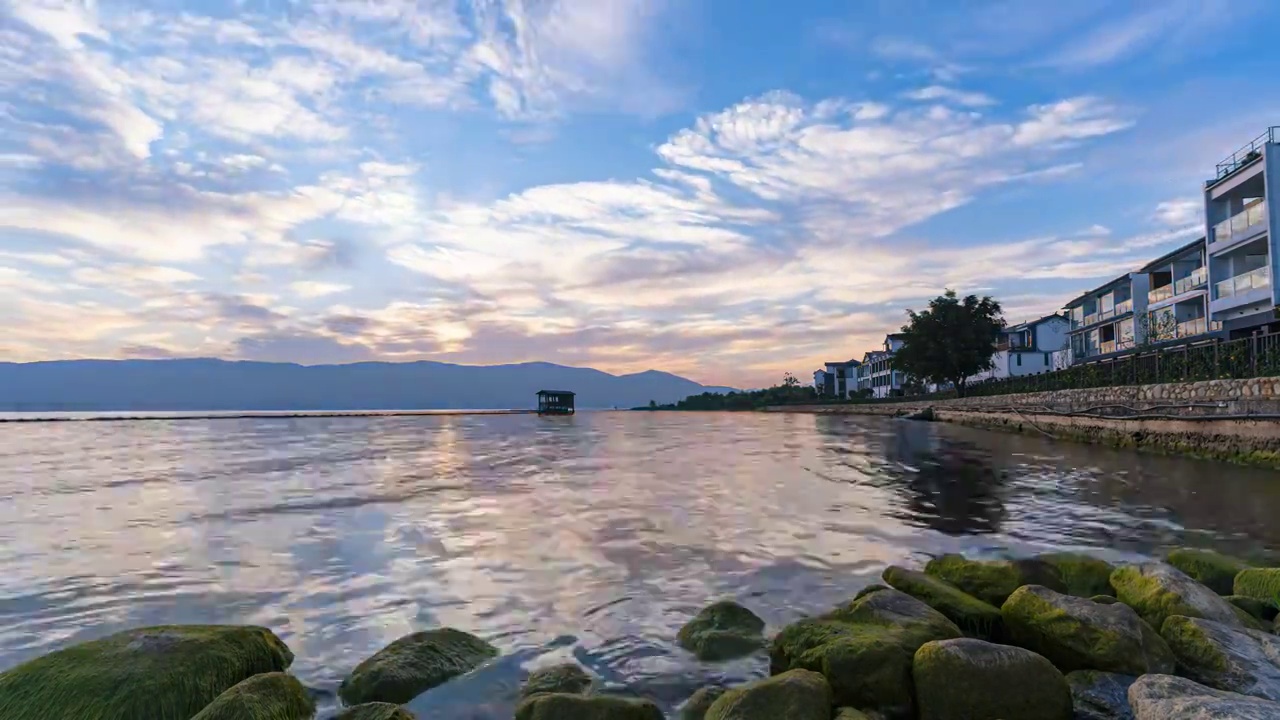 大理洱海日出朝霞延时视频视频素材