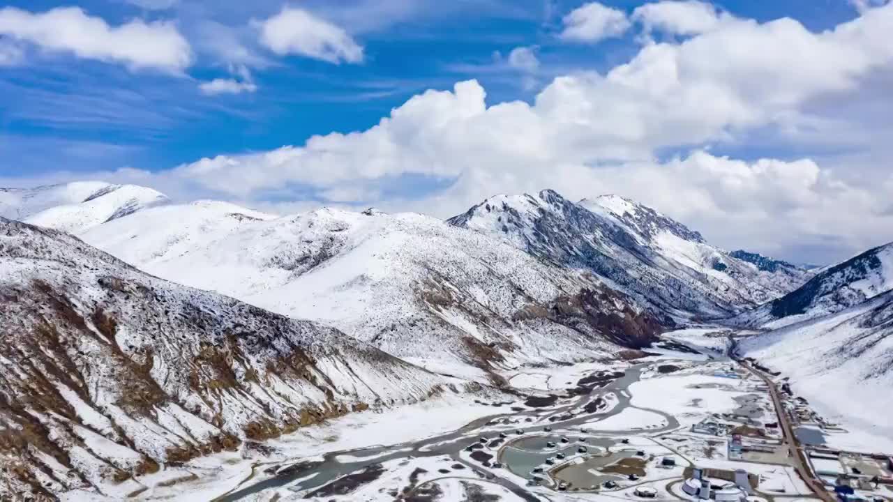 雪后的川藏风光航拍延迟视频素材