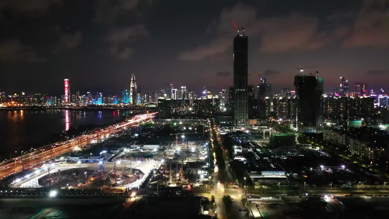 广东省深圳市南山区深圳湾红树林公园欢乐海岸夜景航拍视频素材