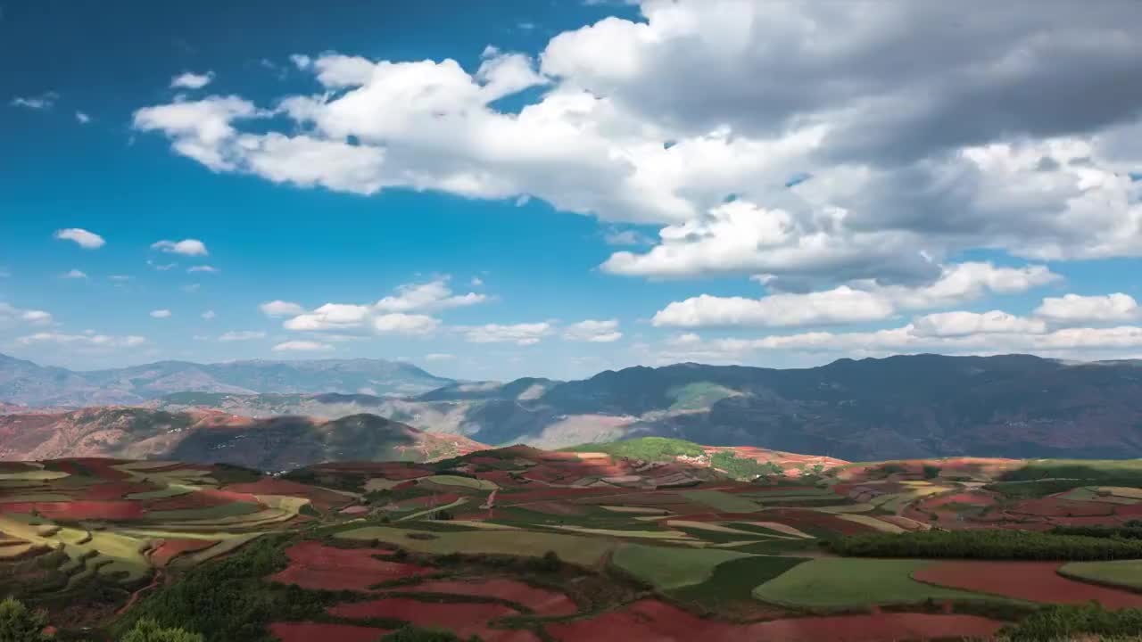 夏季的中国云南东川红土地延时视频素材