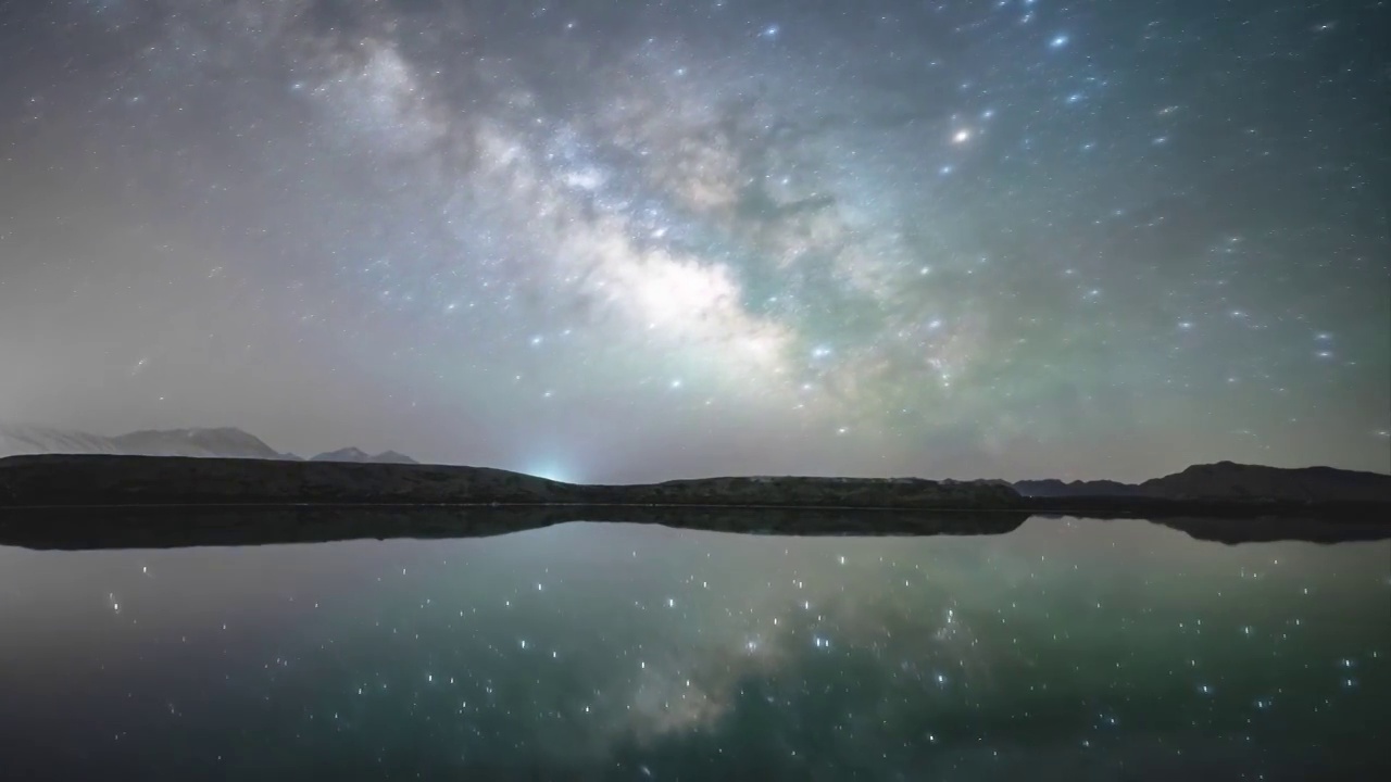 青海大柴旦翡翠湖星空延时8K60帧视频视频素材