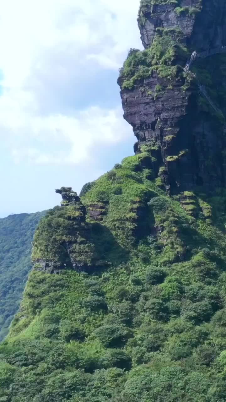 中国贵州省铜仁市梵净山航拍风光视频素材