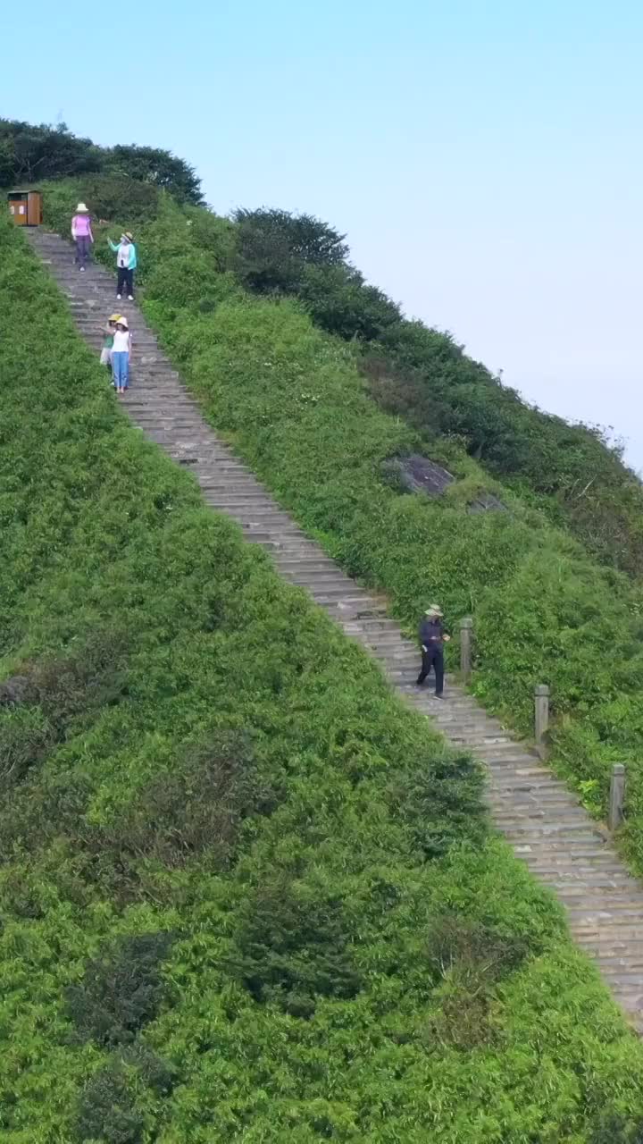 中国贵州省铜仁市梵净山航拍风光视频素材