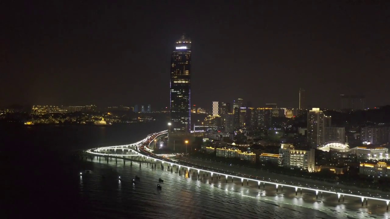 4K航拍厦门思明区双子星夜景视频素材