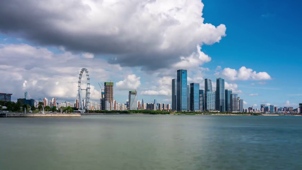 深圳前海建筑群摩天轮白天蓝天白云延时摄影视频素材视频素材