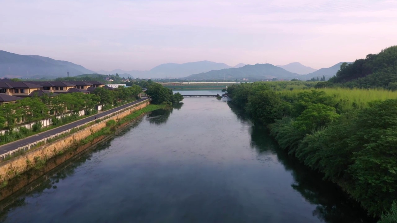 航拍杭州双溪漂流景区视频素材