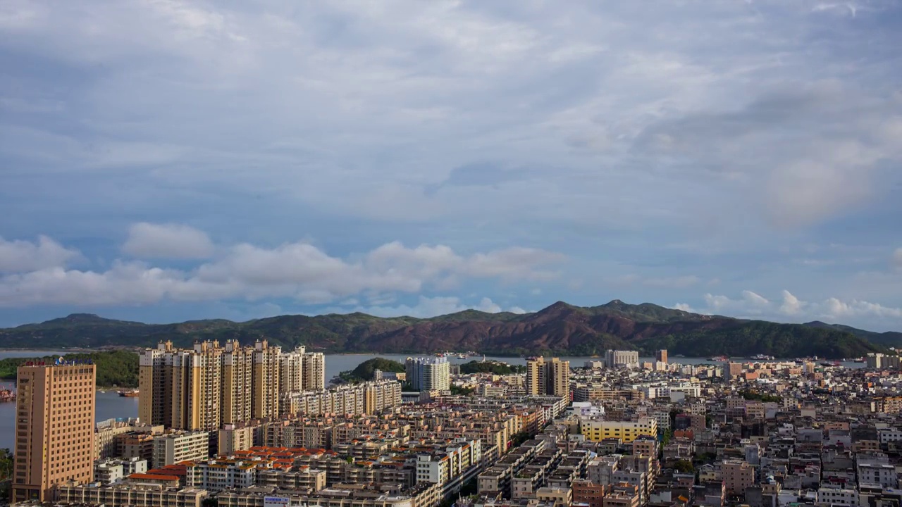 广东省汕尾城区城市云层延时视频素材