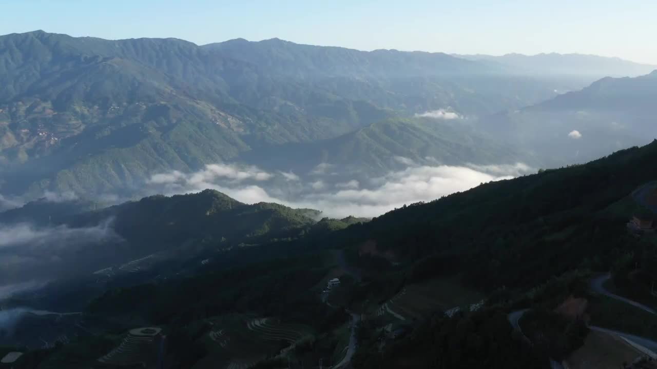 夏天清晨阳光下桂林龙胜潘内梯田风光视频素材