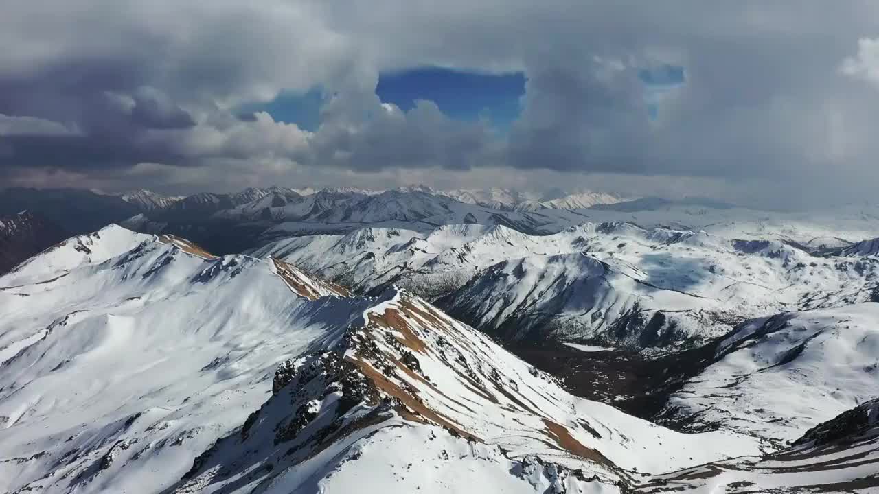 雪山美景视频素材