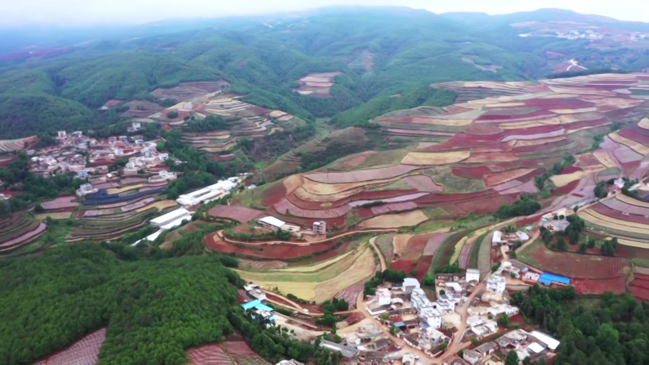 航拍云南昆明东川红土地视频素材