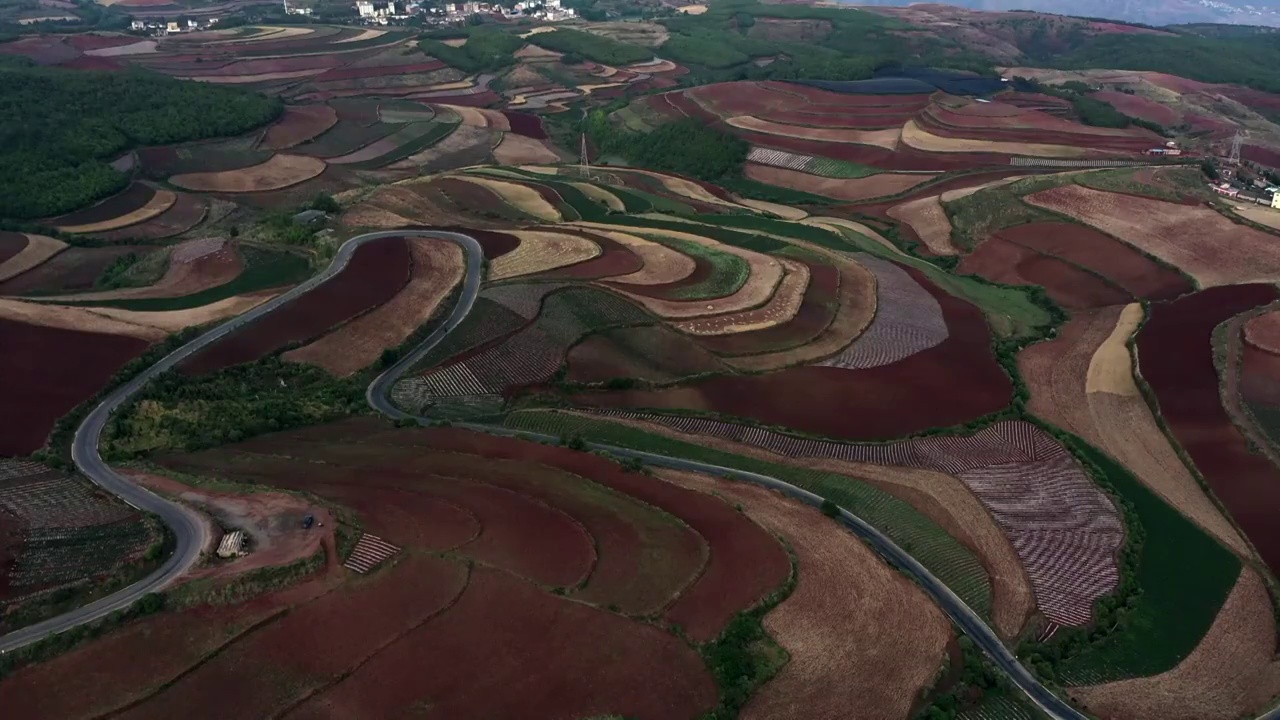 航拍云南昆明东川红土地视频素材