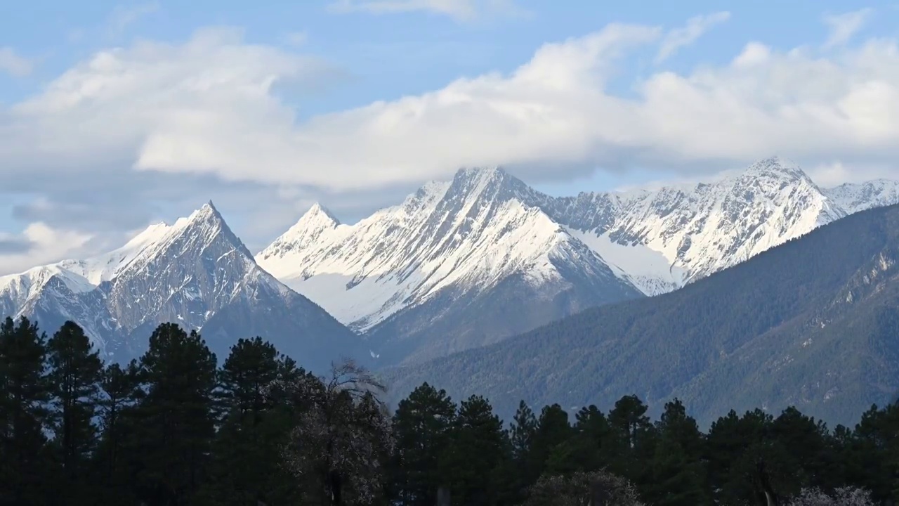 西藏林芝波密雪山延时视频素材