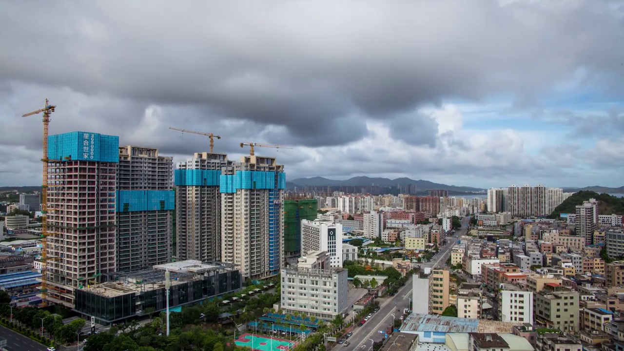 广东省汕尾城区建筑云层延时视频素材