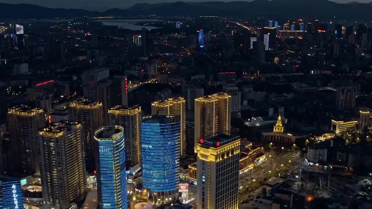 昆明市中心夜景航拍视频素材