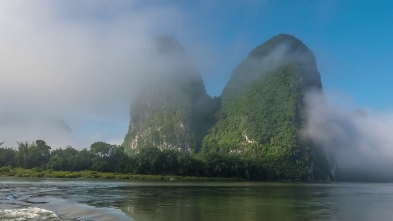 桂林山水漓江云海视频素材