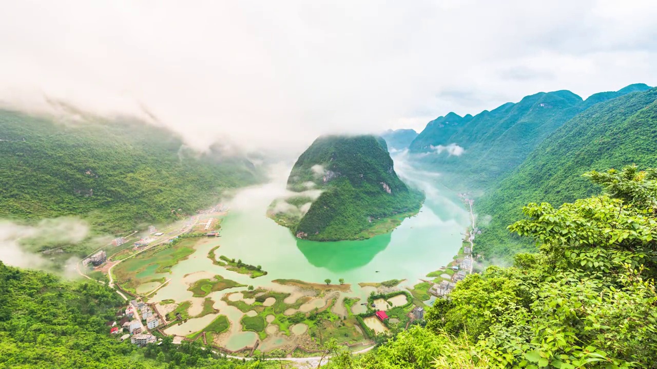 广西河池东兰红水河第一湾清晨的云雾视频素材