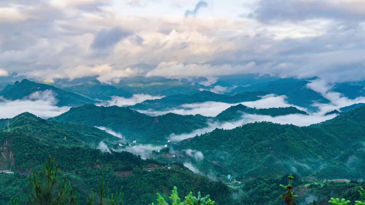 广西河池凤山县百乐坳早上的云海视频素材