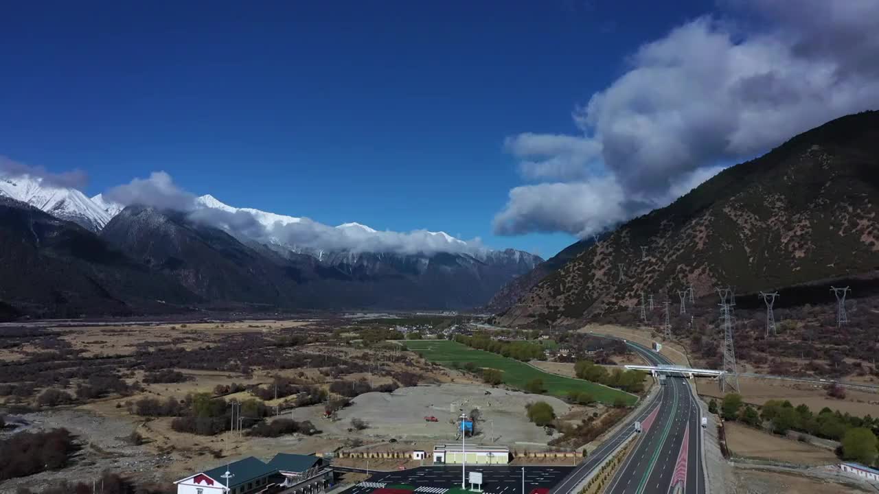 中国最美景观大道川藏南线风光视频素材