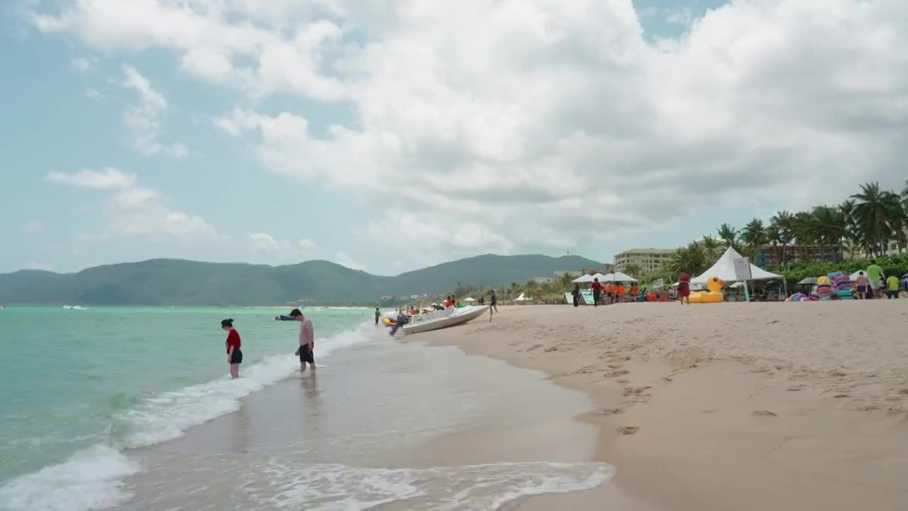 海南三亚亚龙湾风光视频素材