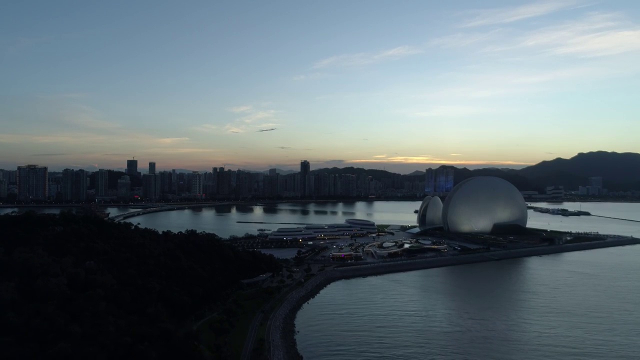 珠海大剧院夜景航拍视频素材