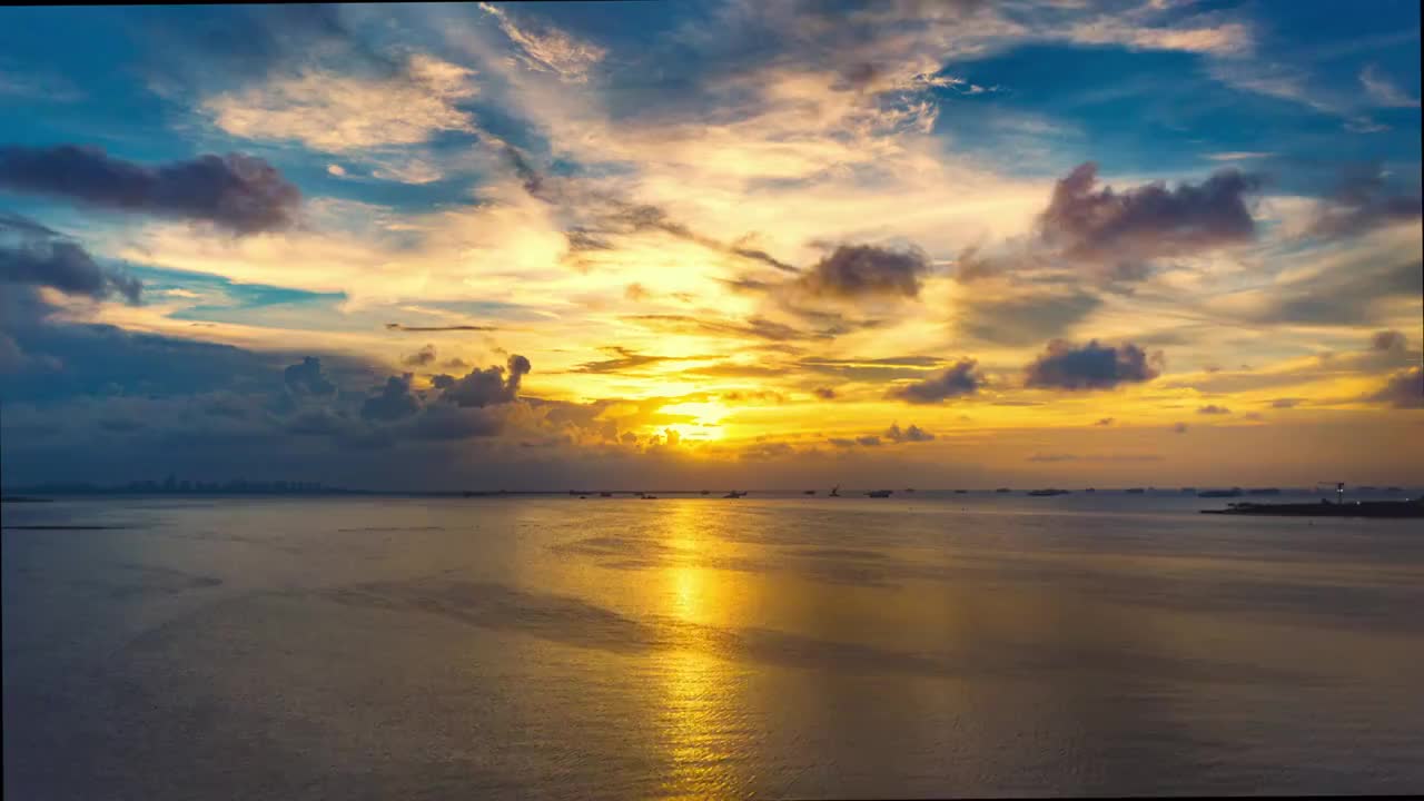 晚霞大海港口航拍延迟视频素材