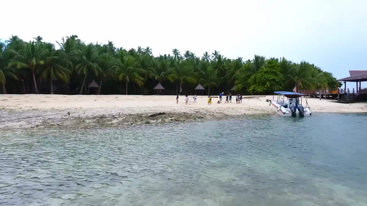 马来西亚沙巴州亚庇仙本那马布岛水屋航拍视频影片视频素材