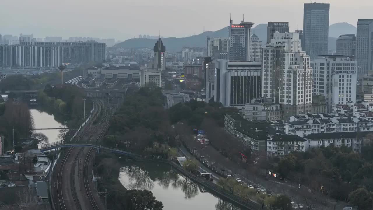 杭州城站火车站夜景延时视频视频素材