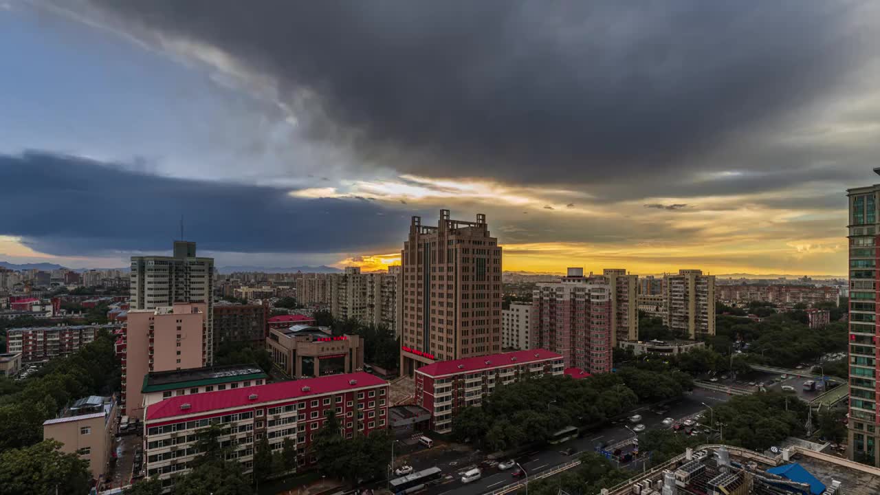 北京城市晚霞街景延时视频素材