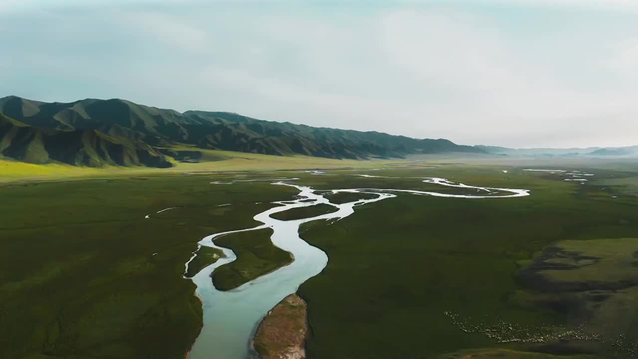 中国,自然美,风景,巴音布鲁克草原 航拍视频素材