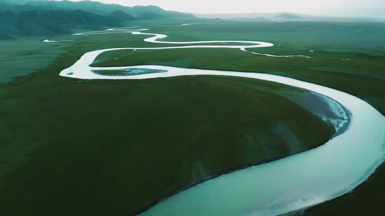 中国,自然美,风景,巴音布鲁克草原 航拍视频素材