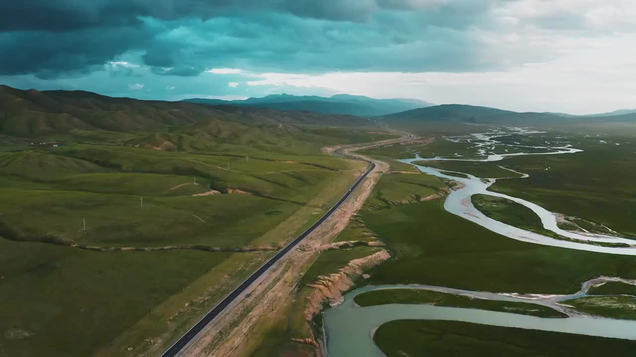 中国,自然美,风景,巴音布鲁克草原 航拍视频素材