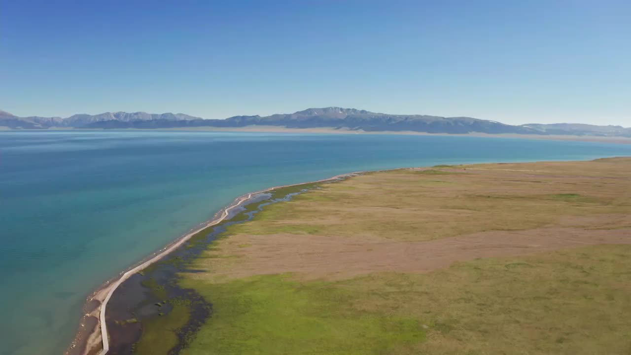 中国新疆赛里木湖夏季风景视频素材