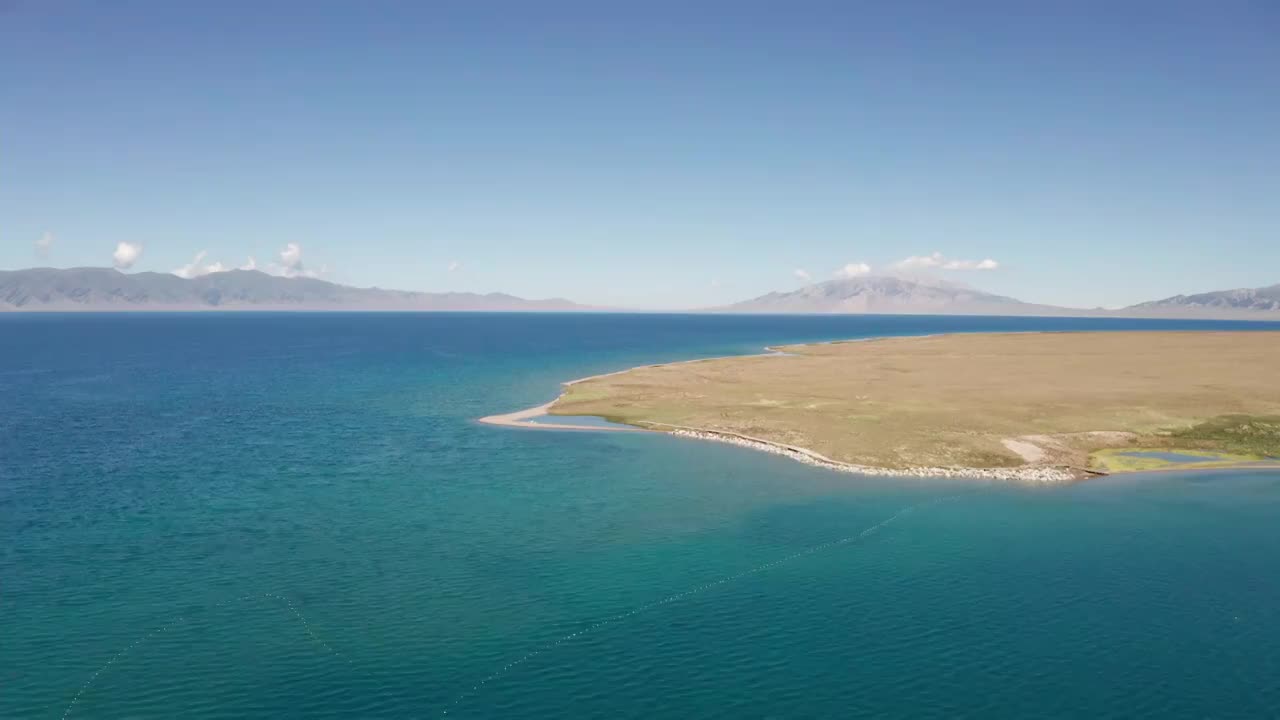 中国新疆赛里木湖夏季风景视频素材