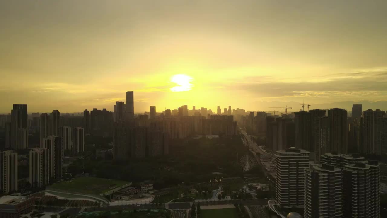 成都东客站成都东站城市高空航拍火烧云视频素材