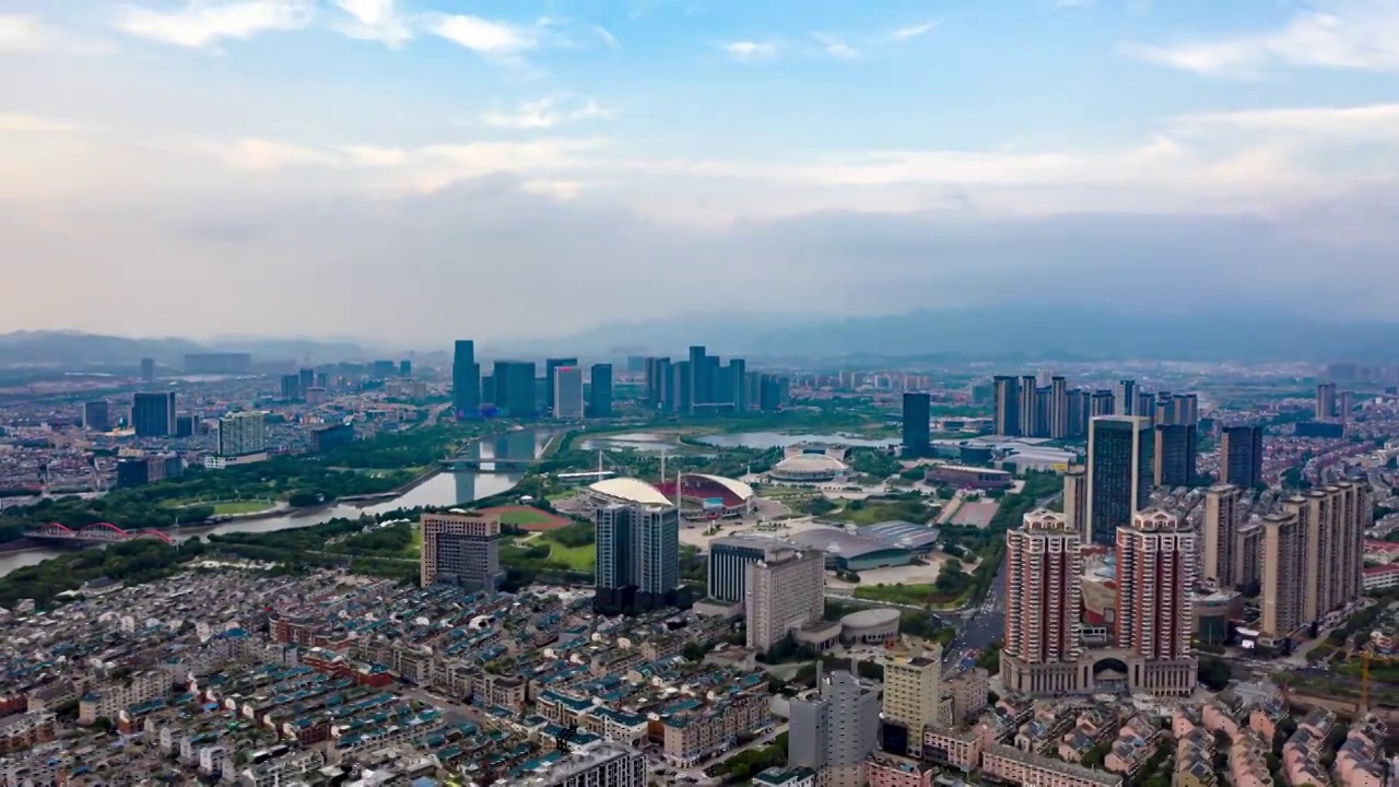 浙江义乌夏季城市风光4K延时航拍短片视频素材