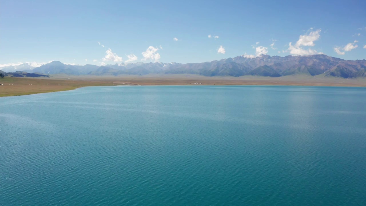 中国新疆赛里木湖夏季风景视频素材