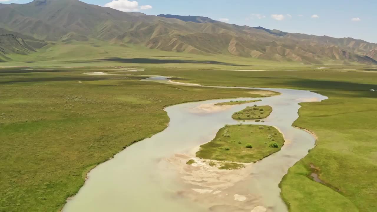 中国新疆巴音布鲁克草原风景视频素材