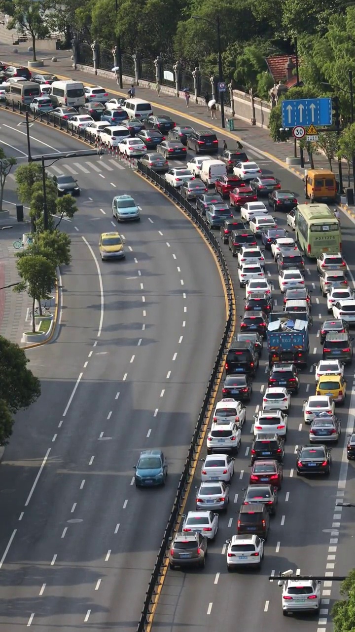 上海城市道路车流视频素材