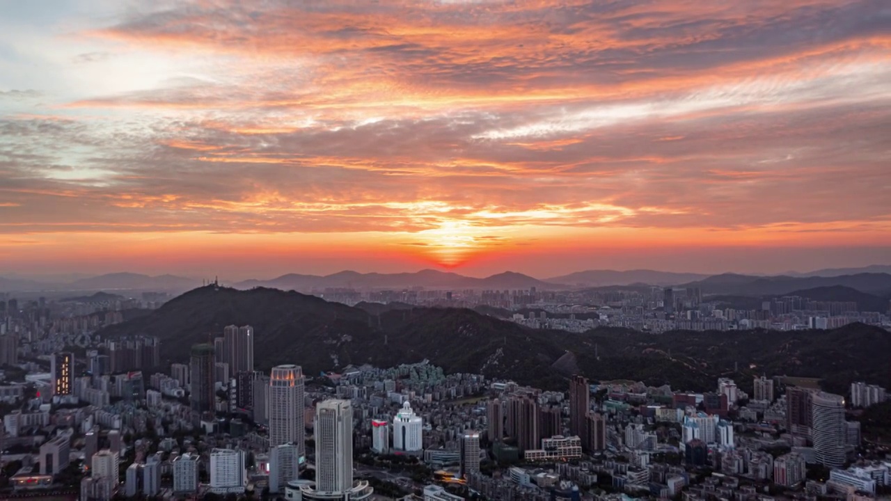 航拍珠海市香洲区吉大绝美晚霞视频素材