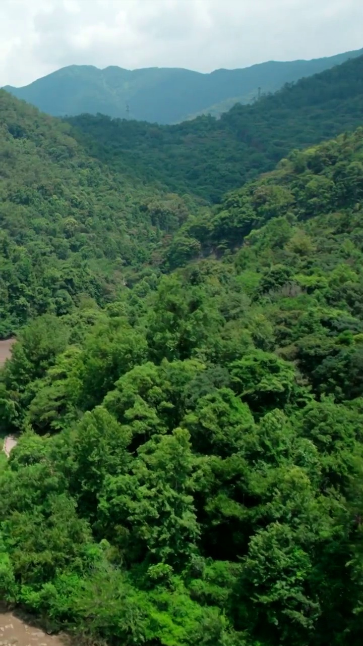 广州石门国家森林公园石门景区红枫湖视频素材