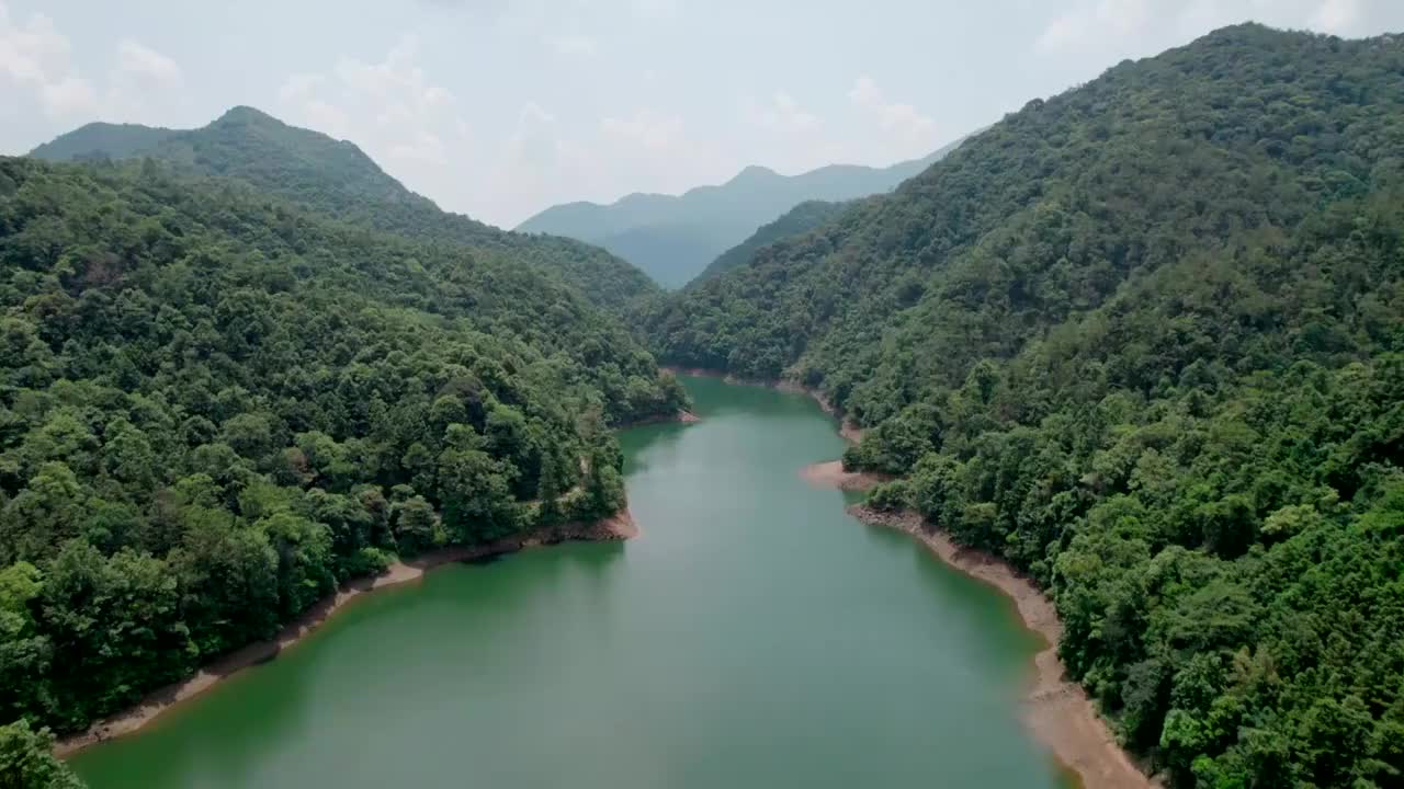 广州石门国家森林公园石门景区红枫湖视频素材