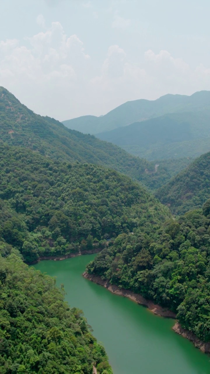 广州石门国家森林公园石门景区红枫湖视频素材