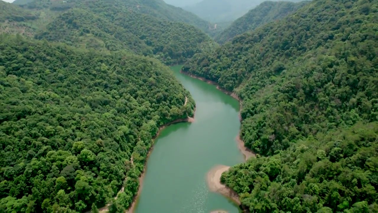 广州石门国家森林公园石门景区红枫湖视频素材