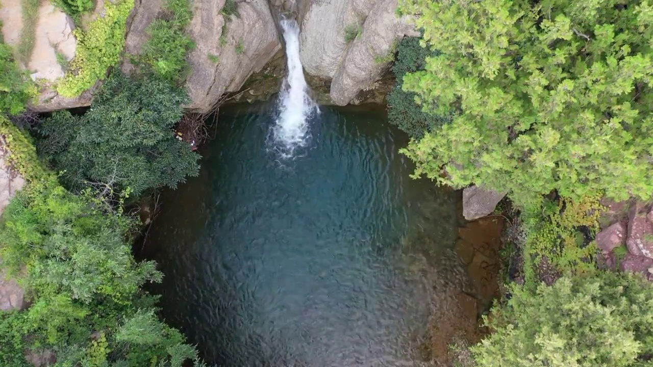 山东枣庄山亭区沧浪渊美景视频素材