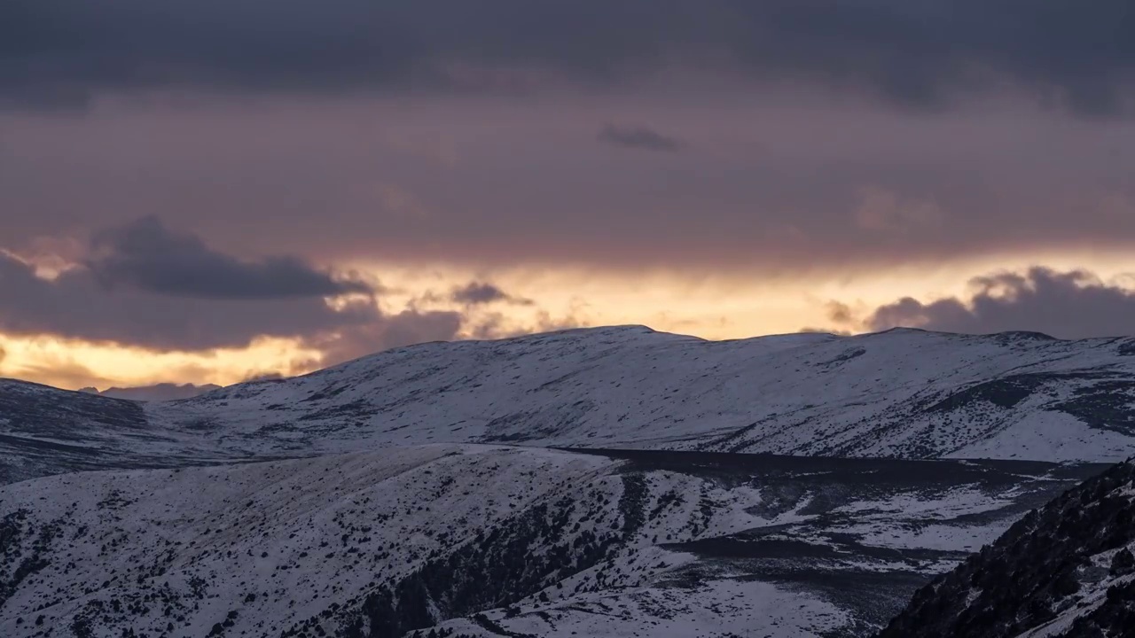 海子山日落雪山风光视频素材