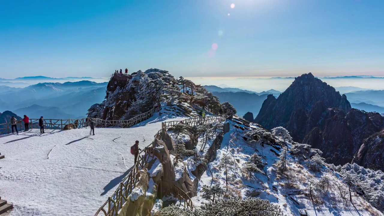 黄山风景名胜区光明顶冬季雪景风光4K延时短片视频素材