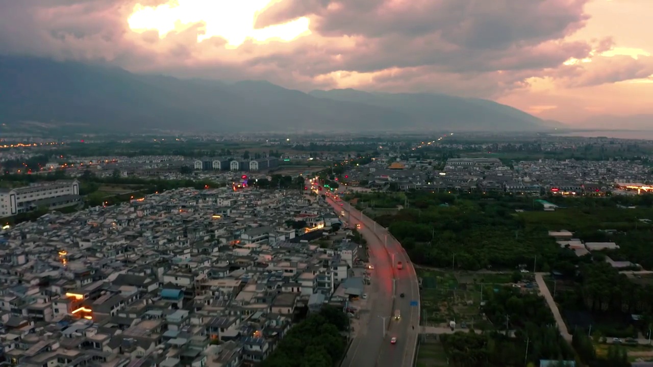 航拍云南大理古城夜景视频素材