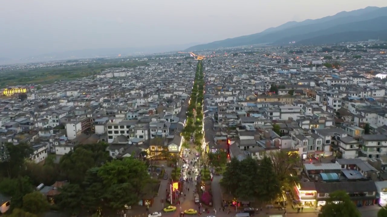 航拍云南大理古城夜景视频素材